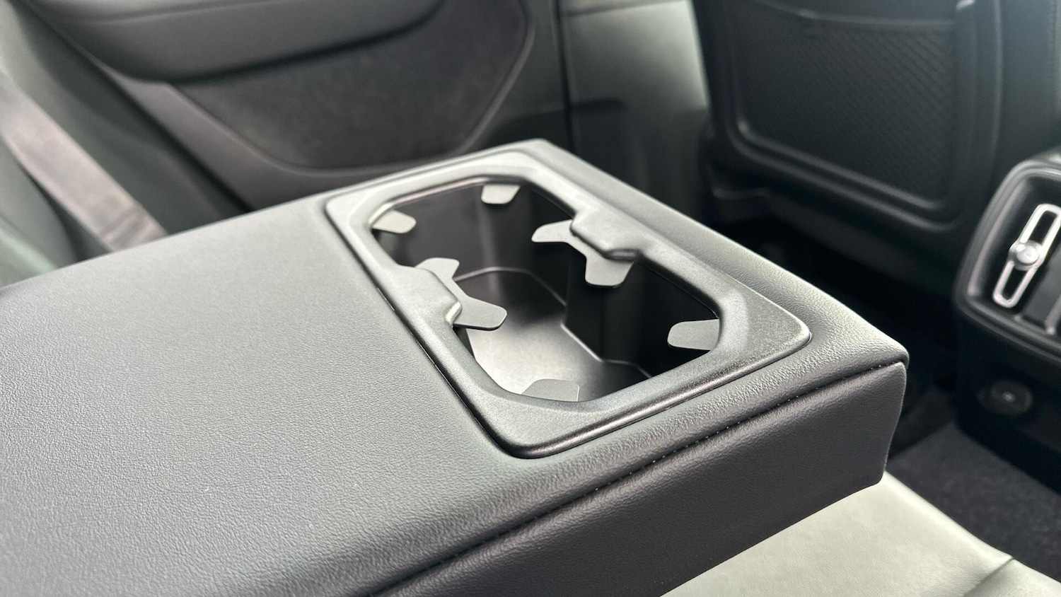 Used Volvo XC40 2021 for sale - 76336217: Photo 26