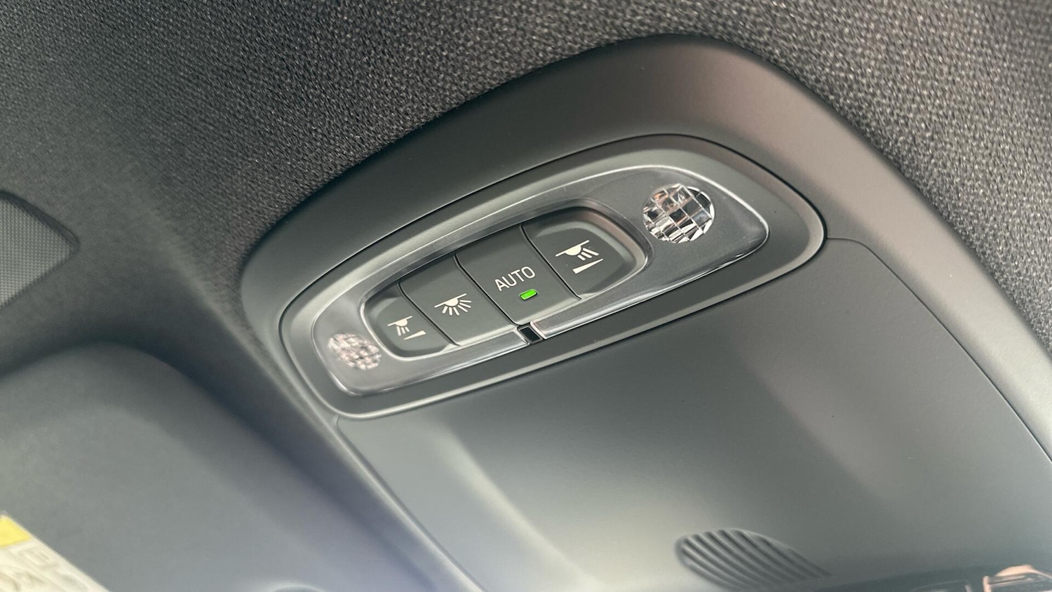 Used Volvo XC40 2021 for sale - 76336217: Photo 40