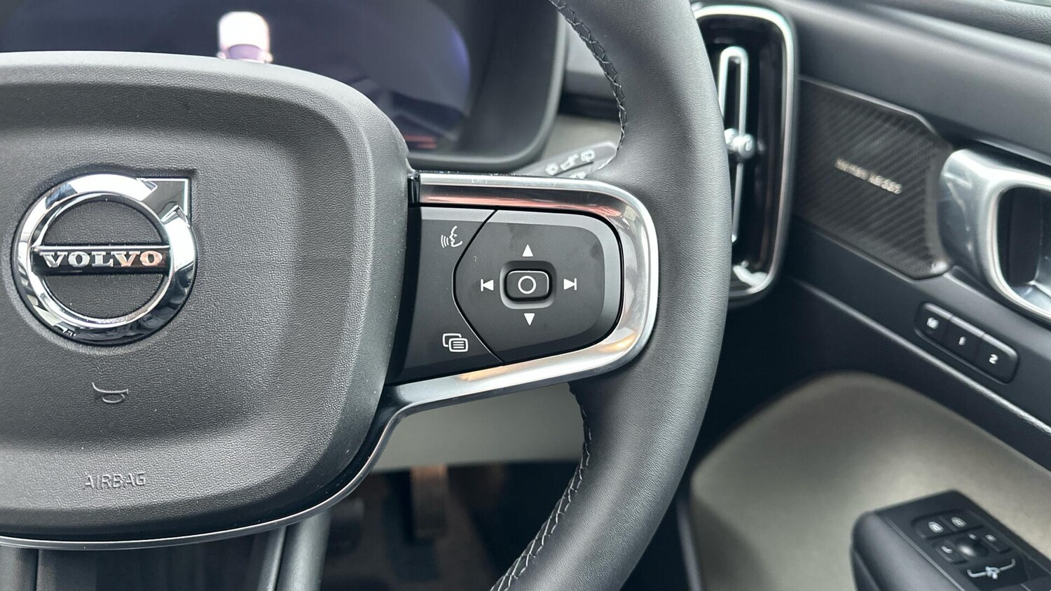 Used Volvo XC40 2026 for sale - 77672978: Photo 21