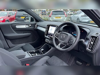 Used Volvo XC40 2025 for sale - 78318527: Photo