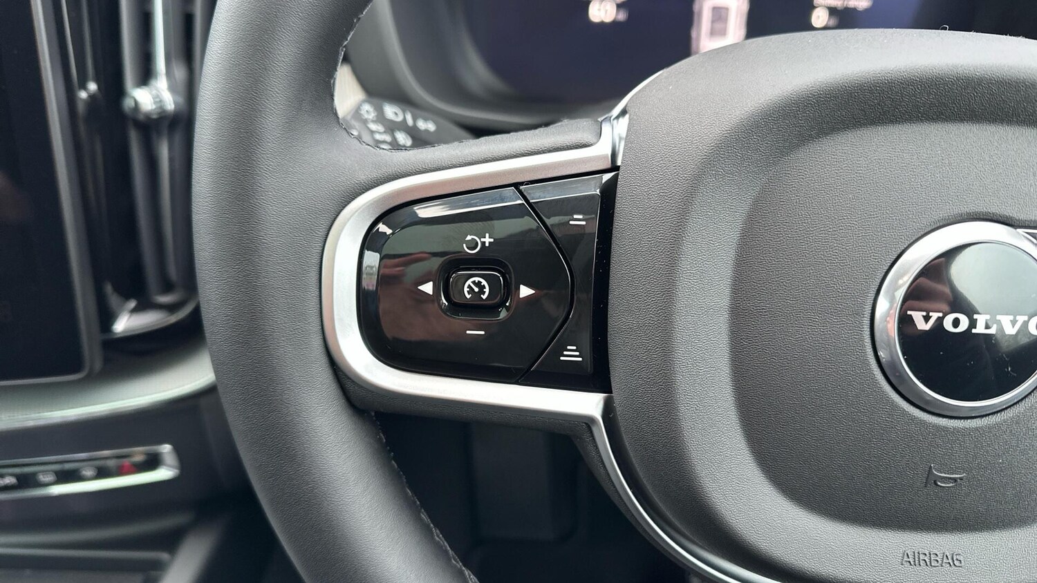 Used Volvo XC60 for sale - 77724003: Photo 21