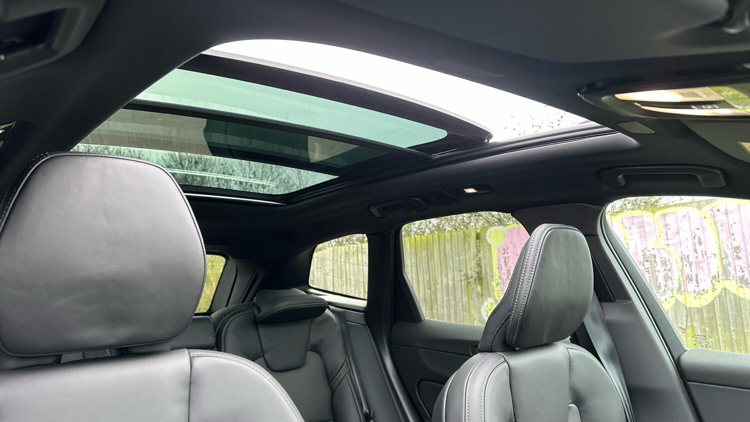 Used Volvo XC60 for sale - 77724003: Photo 31