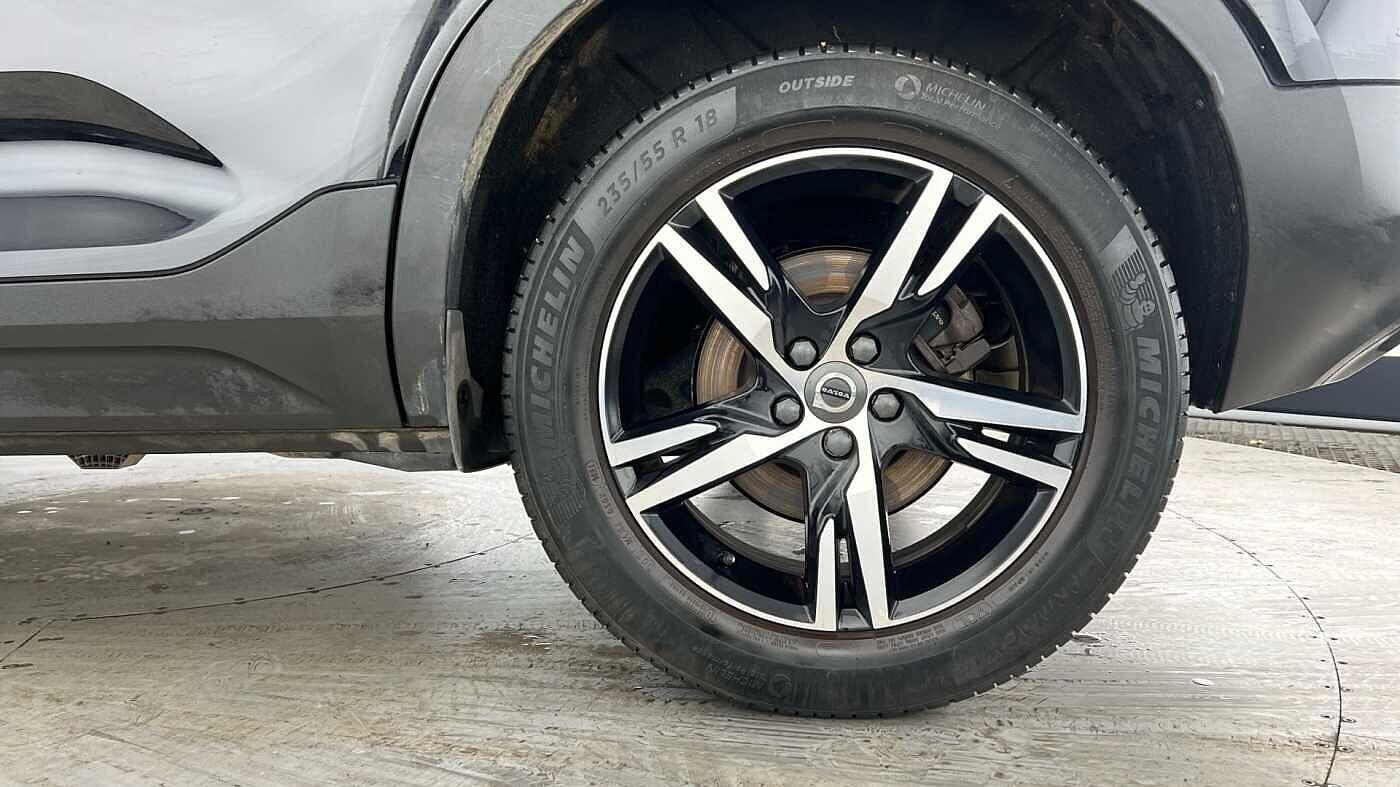 Used Volvo XC40 2021 for sale - 77082126: Photo 4