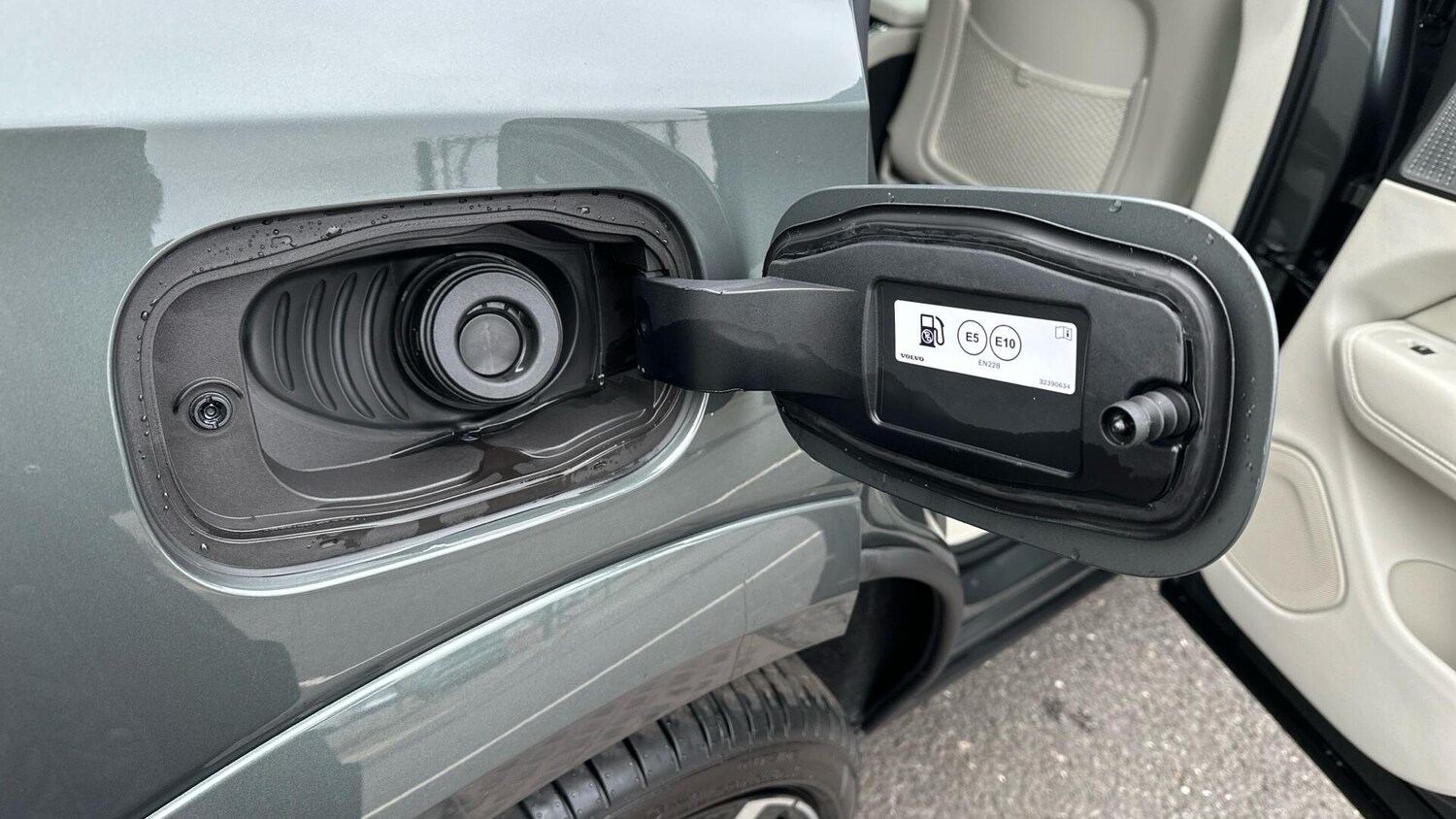 Used Volvo XC60 for sale - 77824512: Photo 16