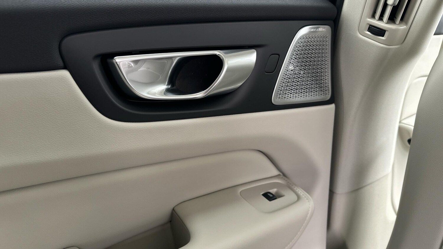 Used Volvo XC60 for sale - 77824512: Photo 49