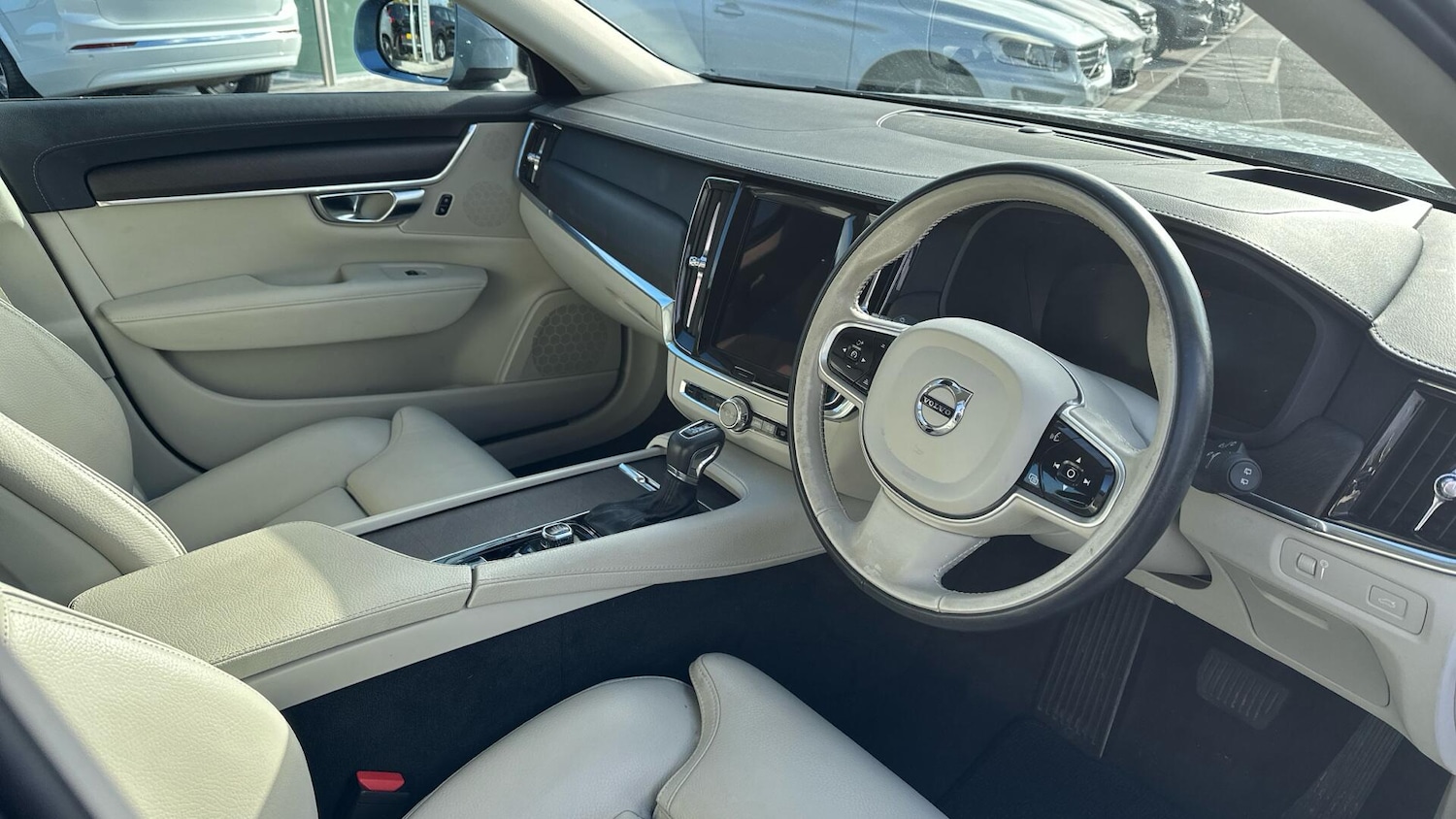 Used Volvo V90 2020 for sale - 76336870: Photo 4