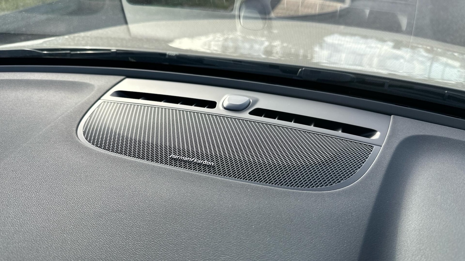 Used Volvo XC40 2025 for sale - 76336965: Photo 42