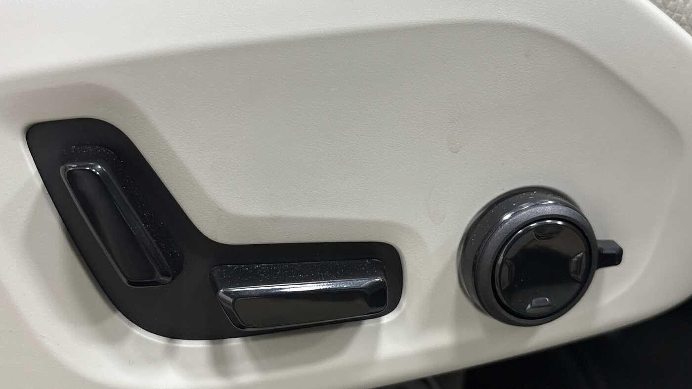 Used Volvo XC60 2025 for sale - 76584218: Photo 28