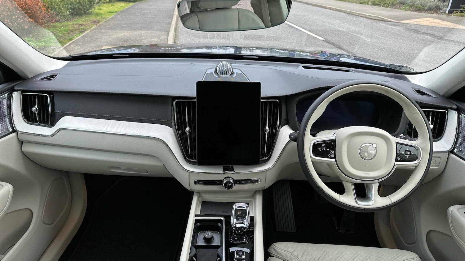 Used Volvo XC60 for sale - 77825205: Photo 5