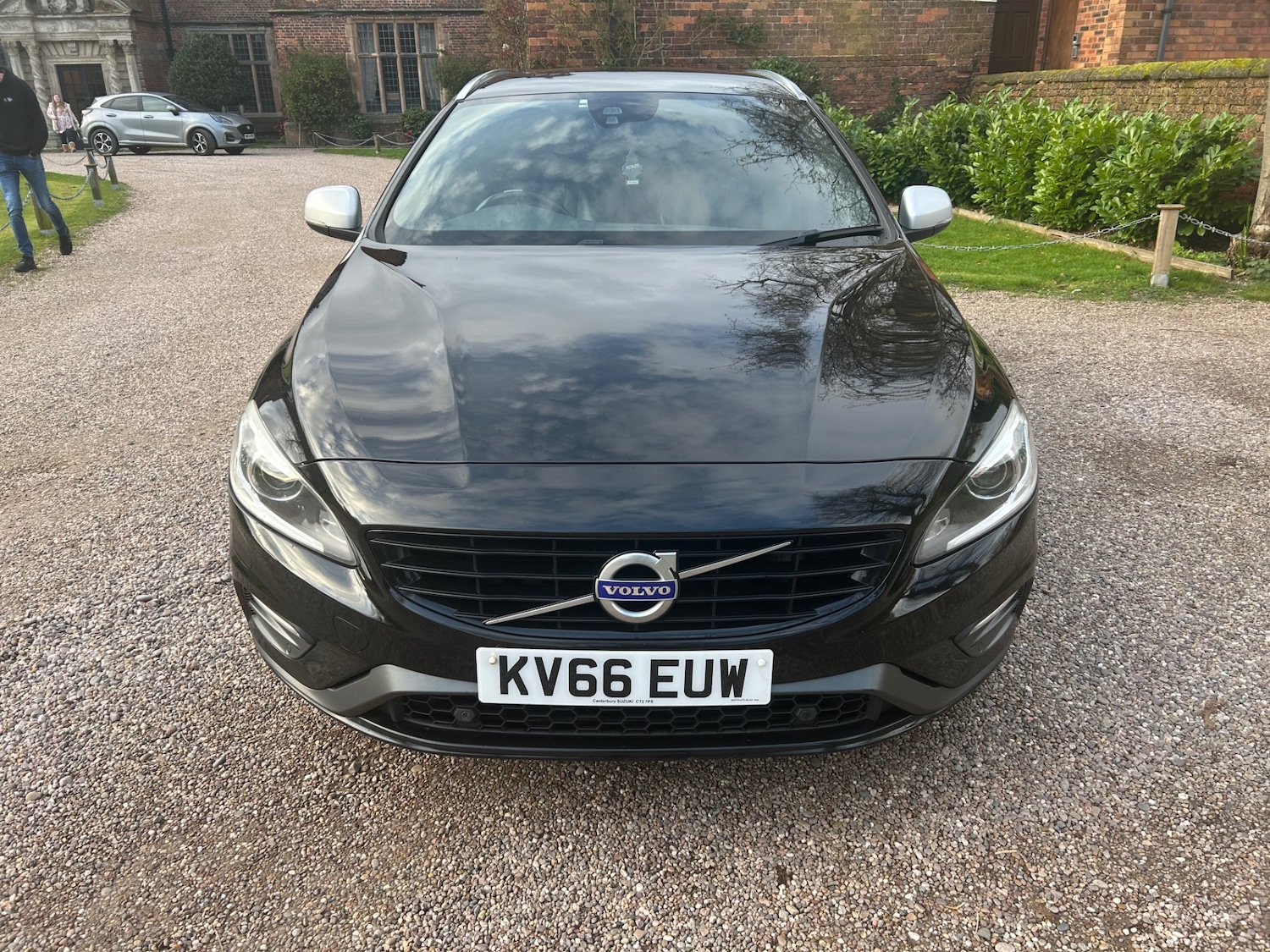 Used Volvo V60 2016 for sale - 77819966: Photo 2