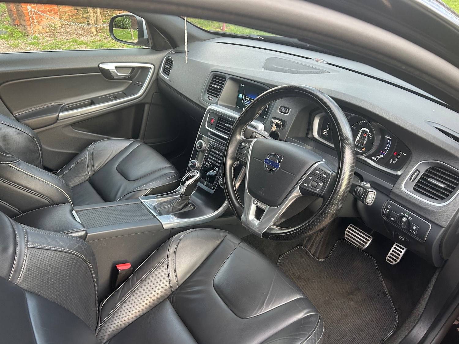 Used Volvo V60 2016 for sale - 77819966: Photo 9