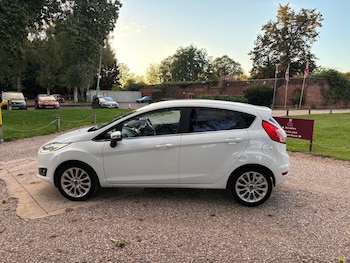 Used Ford Fiesta 2013 for sale - 76023853: Photo