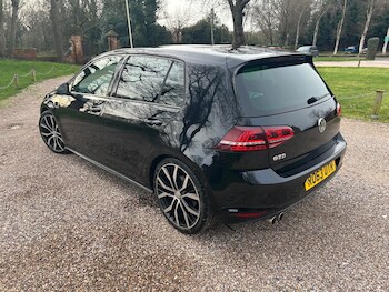 Used Volkswagen Golf 2013 for sale - 77578799: Photo