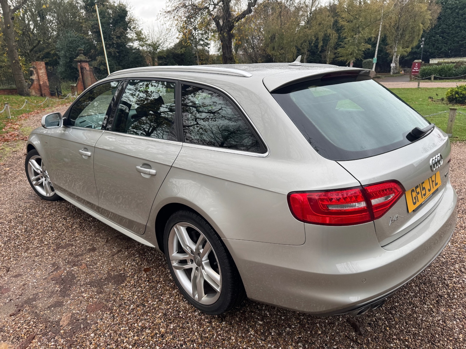 Used Audi A4 2015 for sale - 76681935: Photo 5