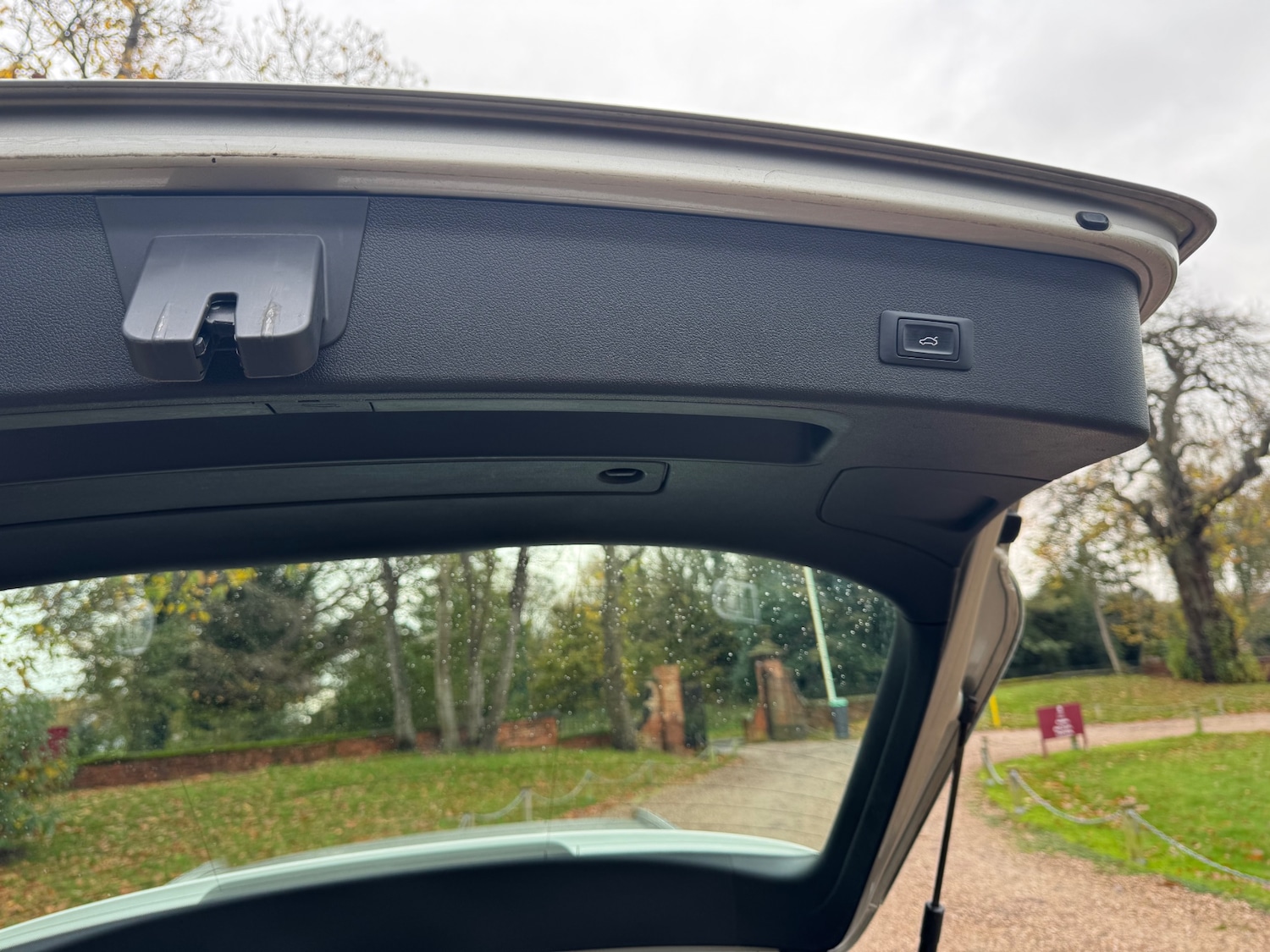 Used Audi A4 2015 for sale - 76681935: Photo 8