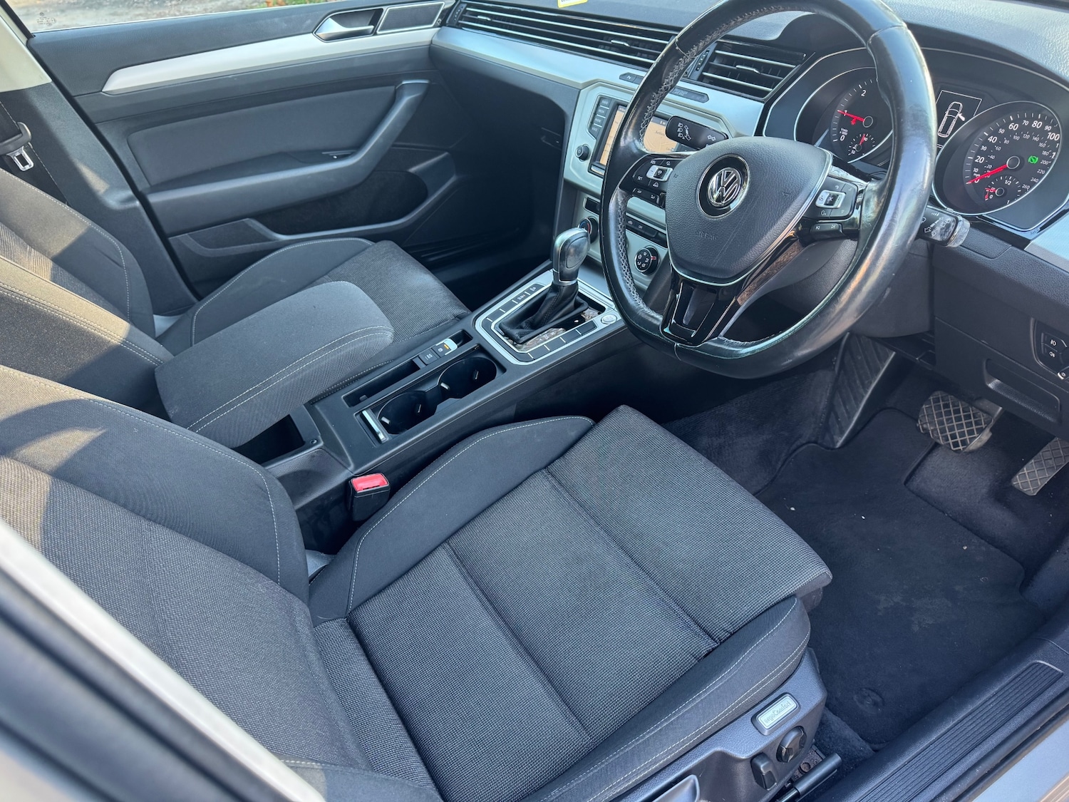 Used Volkswagen Passat 2017 for sale - 76643683: Photo 10