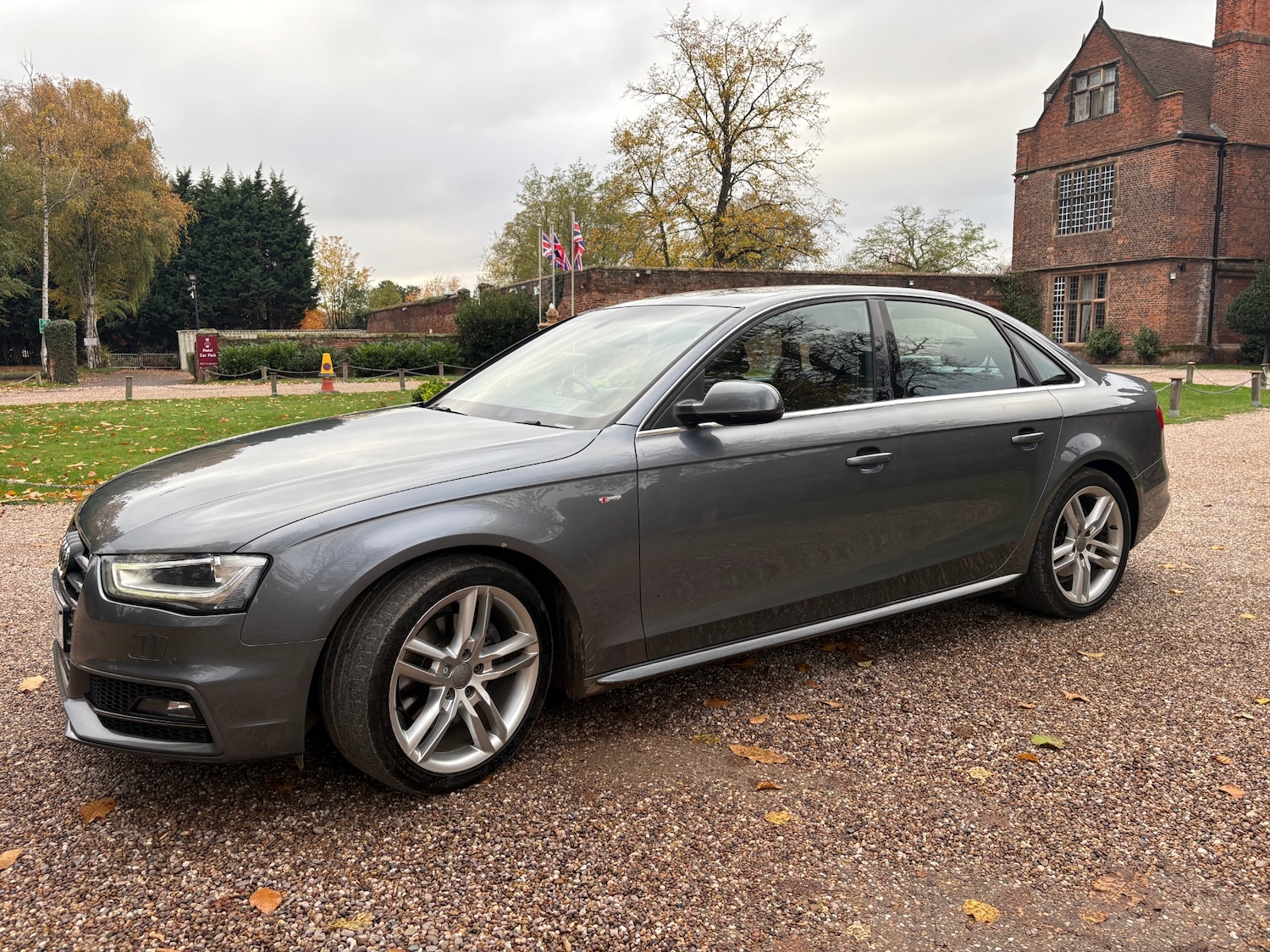 Used Audi A4 2014 for sale - 76526096: Photo 6