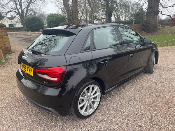 Used Audi A1 2018 for sale - 75694955: Photo 2