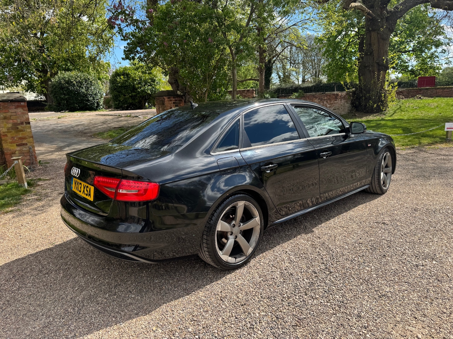 Used Audi A4 2013 for sale - 76910837: Photo 9