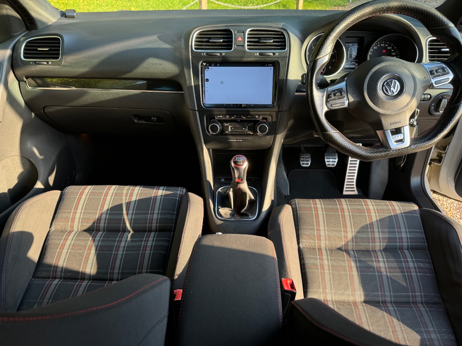 Used Volkswagen Golf 2010 for sale - 76507411: Photo 12