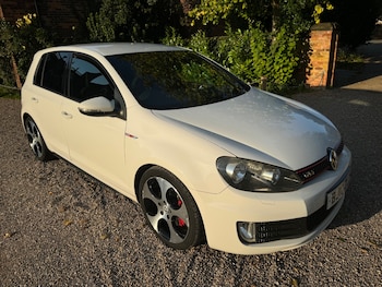 Used Volkswagen Golf 2010 for sale - 76507411: Photo