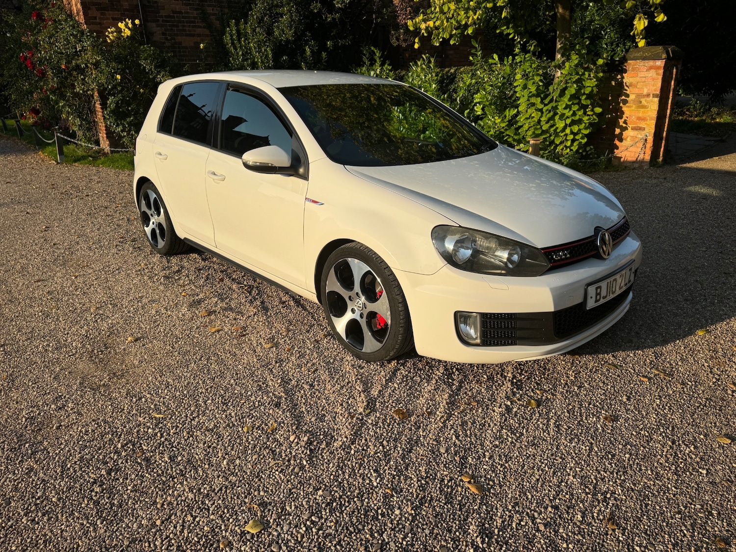 Used Volkswagen Golf 2010 for sale - 76507411: Photo 4