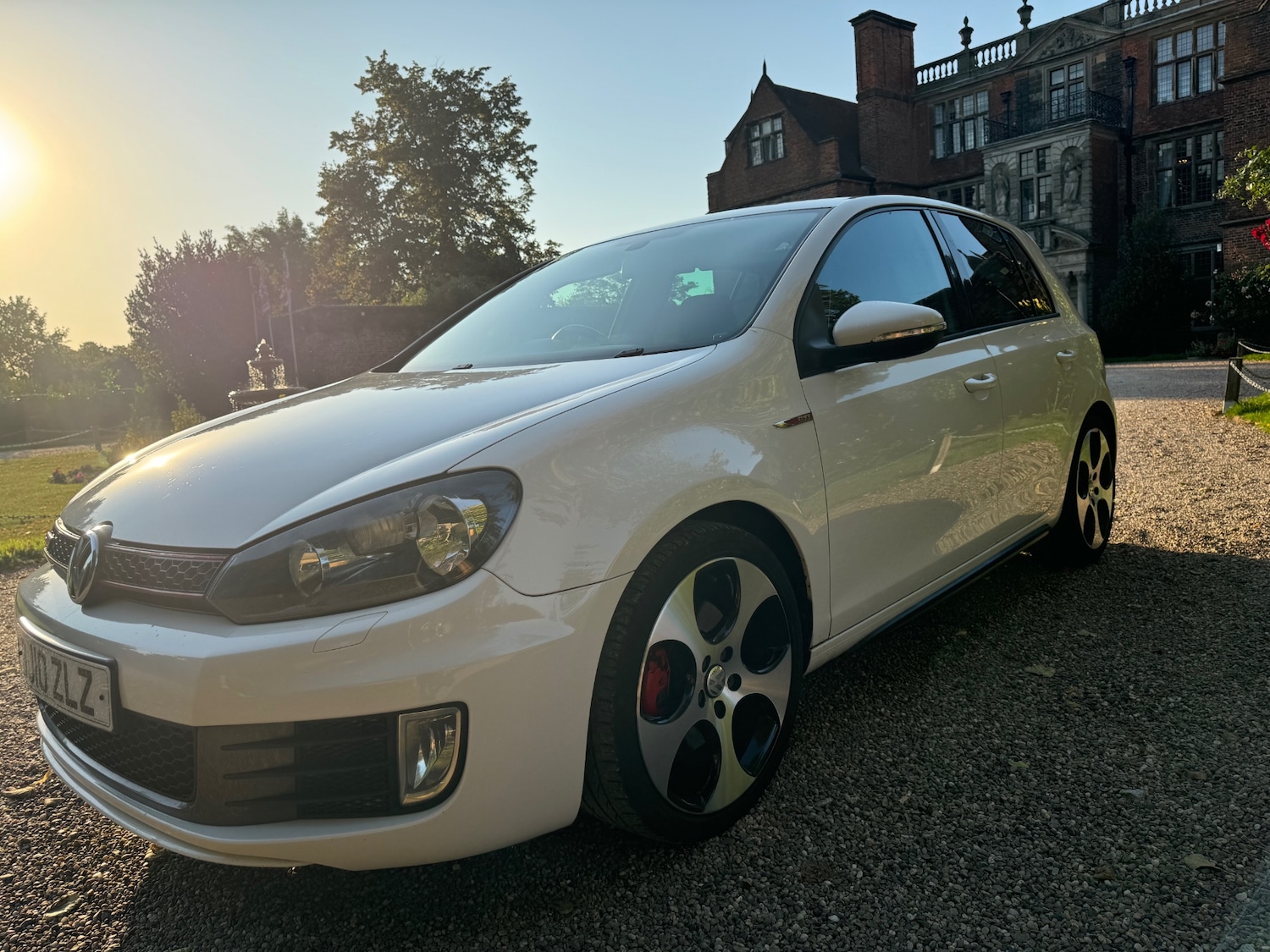 Used Volkswagen Golf 2010 for sale - 76507411: Photo 5