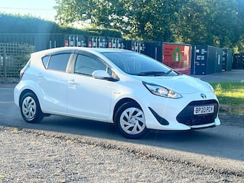 Used Toyota Aqua 2020 for sale - 79840133: Photo