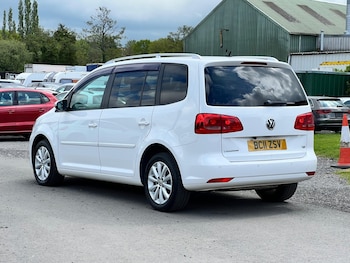 Used Volkswagen Touran 2011 for sale - 78914346: Photo