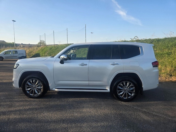 Used Toyota Landcruiser 2024 for sale - 74799776: Photo 4