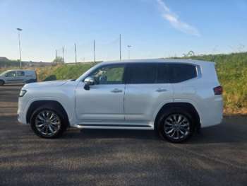 Used Toyota Land Cruiser 2024 for sale - 74799776: Photo