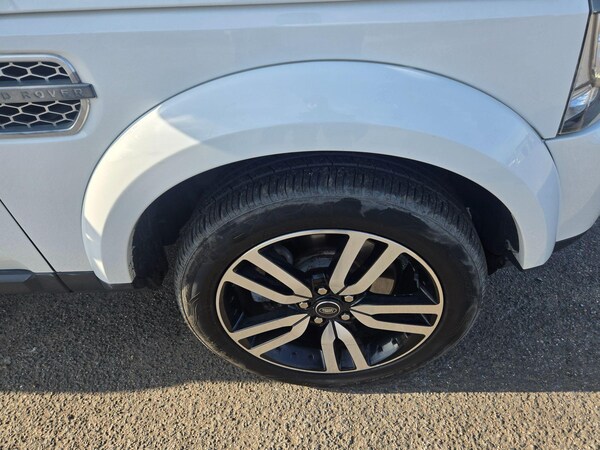 Used Land Rover Discovery 4 for sale - 75224869: Photo 24