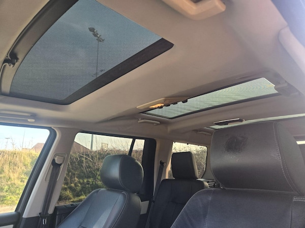 Used Land Rover Discovery 4 for sale - 75224869: Photo 30