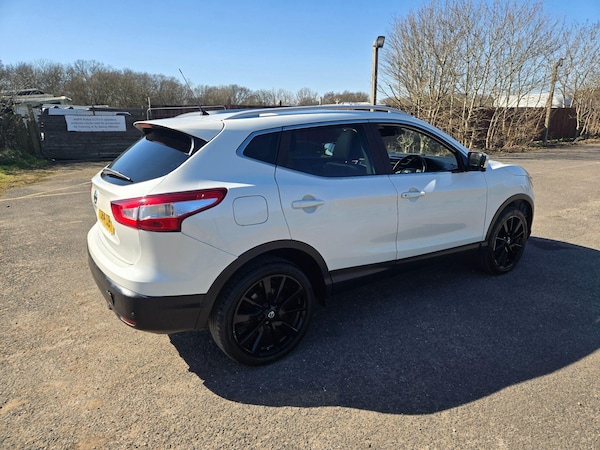 Used Nissan Qashqai 2014 for sale - 74070312: Photo 23