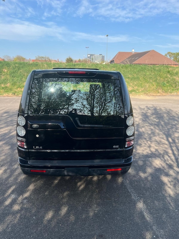 Used Land Rover Discovery 4 for sale - 74799675: Photo 16