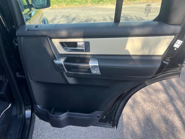Used Land Rover Discovery 4 for sale - 74799675: Photo 32