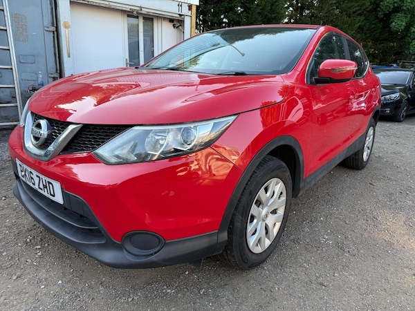 Used Nissan Qashqai 2016 for sale - 74787974: Photo 2