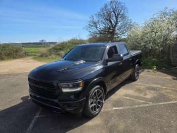 (68) - 5.7L HEMI LARAMIE 2019 LHD BLACK UK 5-Door