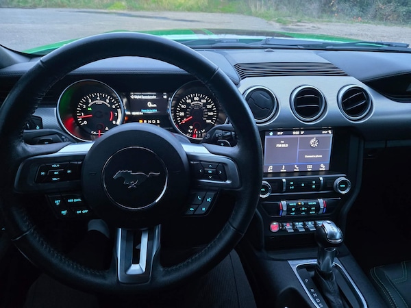 Used Ford Mustang for sale - 73554443: Photo 2