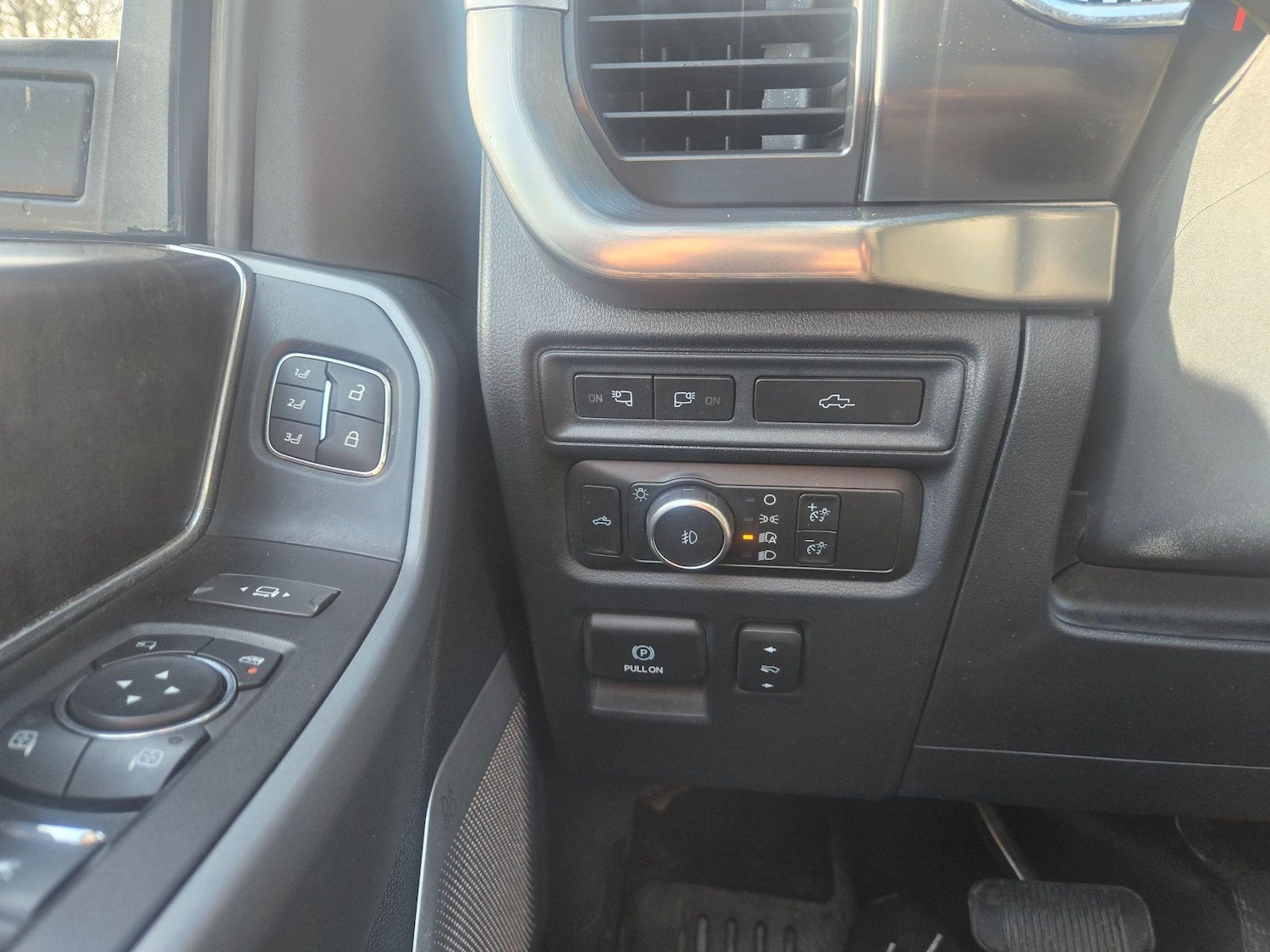 Vehicle 21