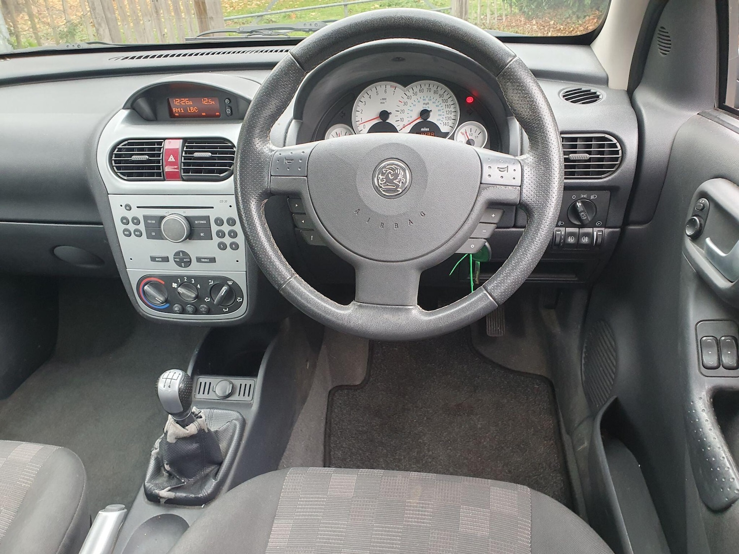 Used Vauxhall Corsa 2006 for sale - 76645636: Photo 9