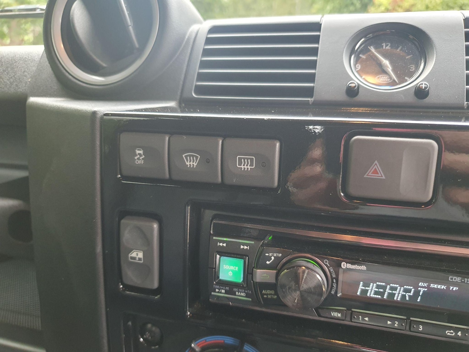 Used Land Rover Defender 2015 for sale - 76646075: Photo 14