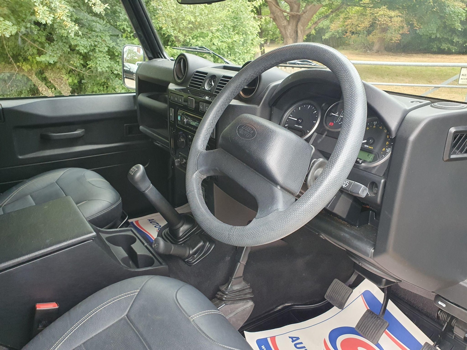 Used Land Rover Defender 2015 for sale - 76646075: Photo 19