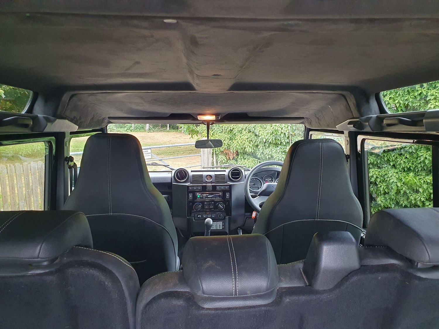 Used Land Rover Defender 2015 for sale - 76646075: Photo 22