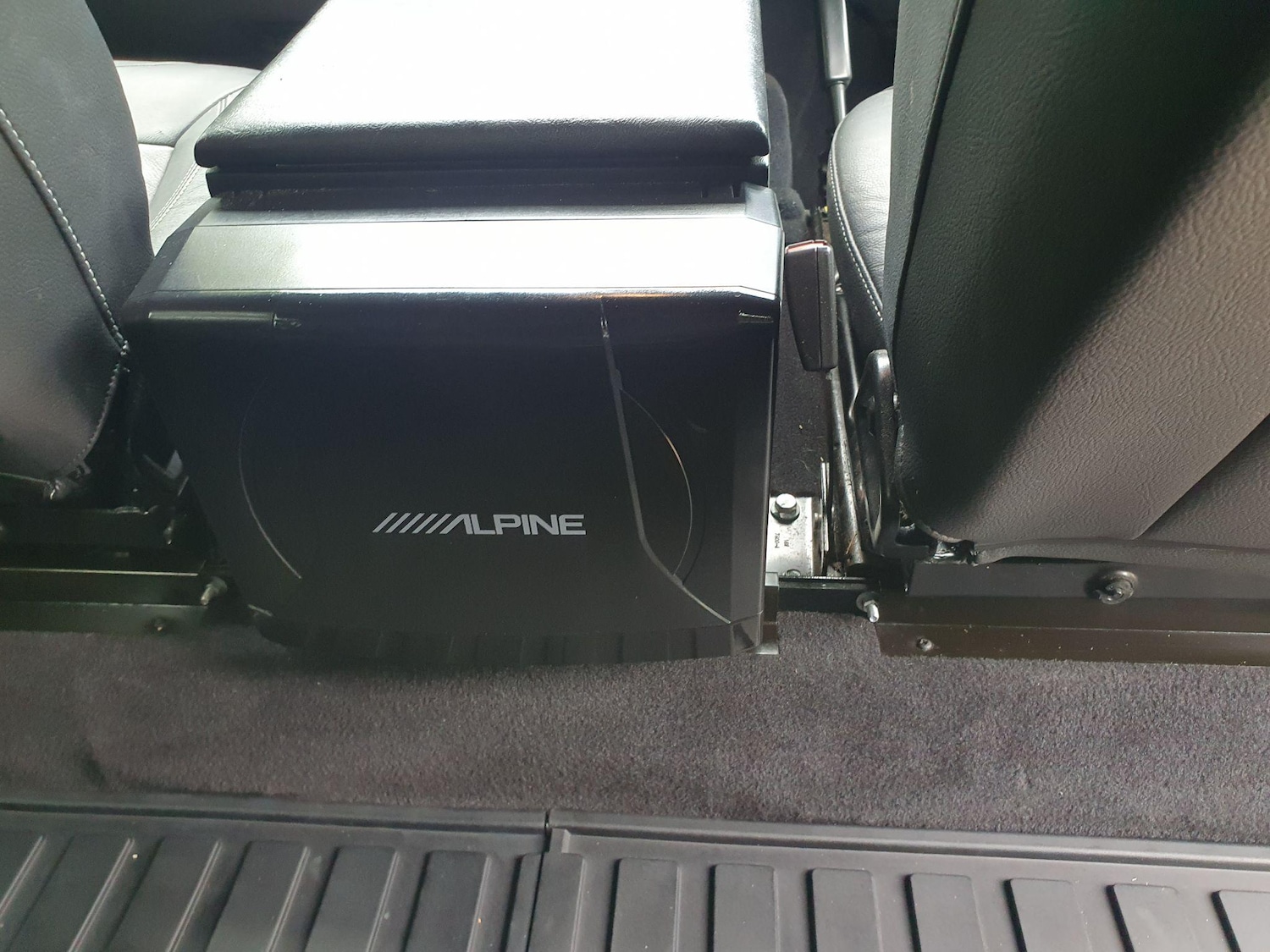 Used Land Rover Defender 2015 for sale - 76646075: Photo 24