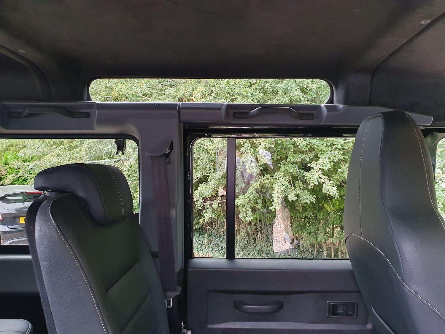 Used Land Rover Defender 2015 for sale - 76646075: Photo 25