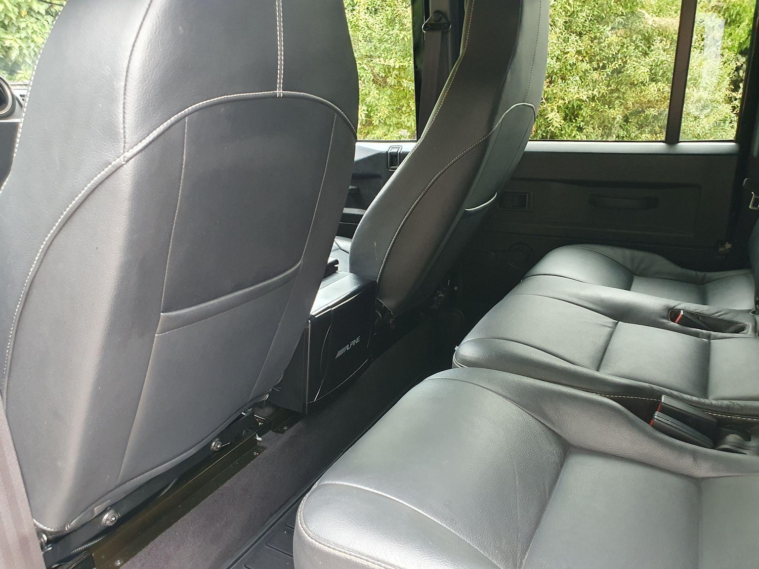 Used Land Rover Defender 2015 for sale - 76646075: Photo 29