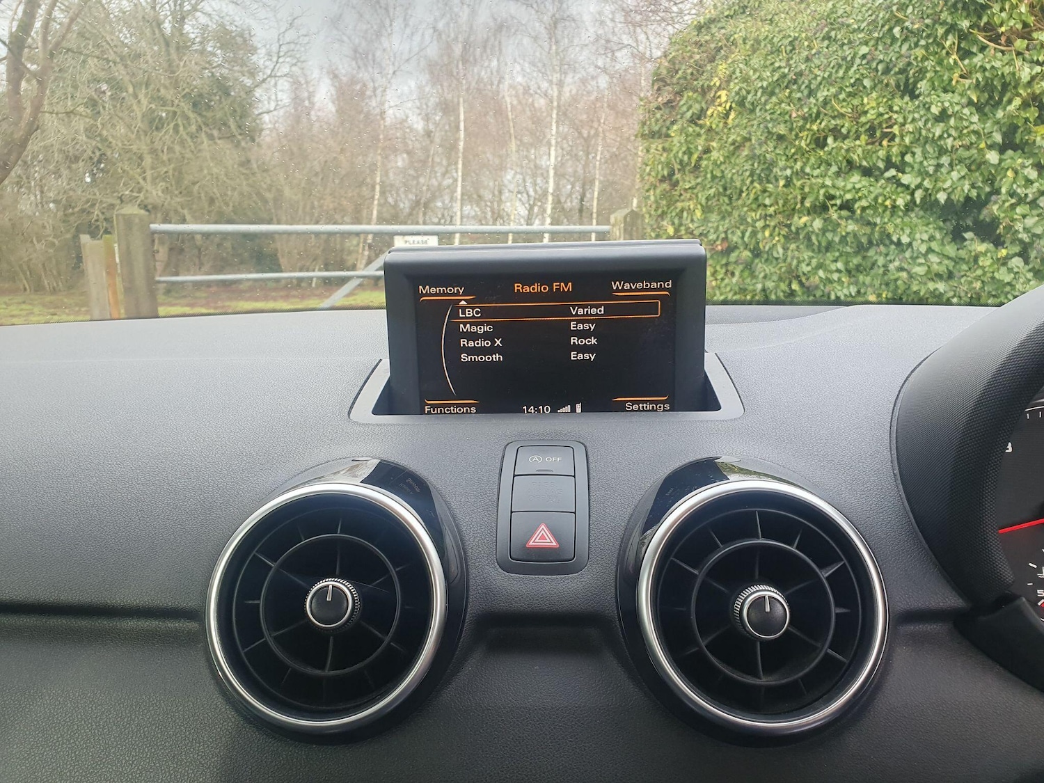 Used Audi A1 2011 for sale - 77315120: Photo 10