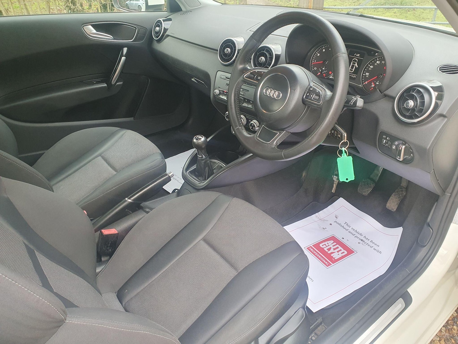 Used Audi A1 2011 for sale - 77315120: Photo 12