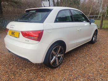 Used Audi A1 2011 for sale - 77315120: Photo